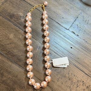Elegant Pearl Necklace with Gold Accents